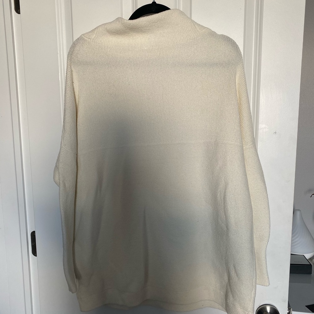 Sweater - Picture 2 of 4